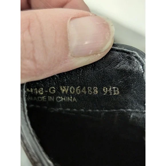 Cole Haan Landsman Chelsea Ankle Boot Black Leather Pull On Womens Size 9.5 - Picture 10 of 10